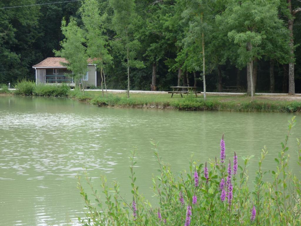 Chalet De La Heronniere Chef-Boutonne Kültér fotó